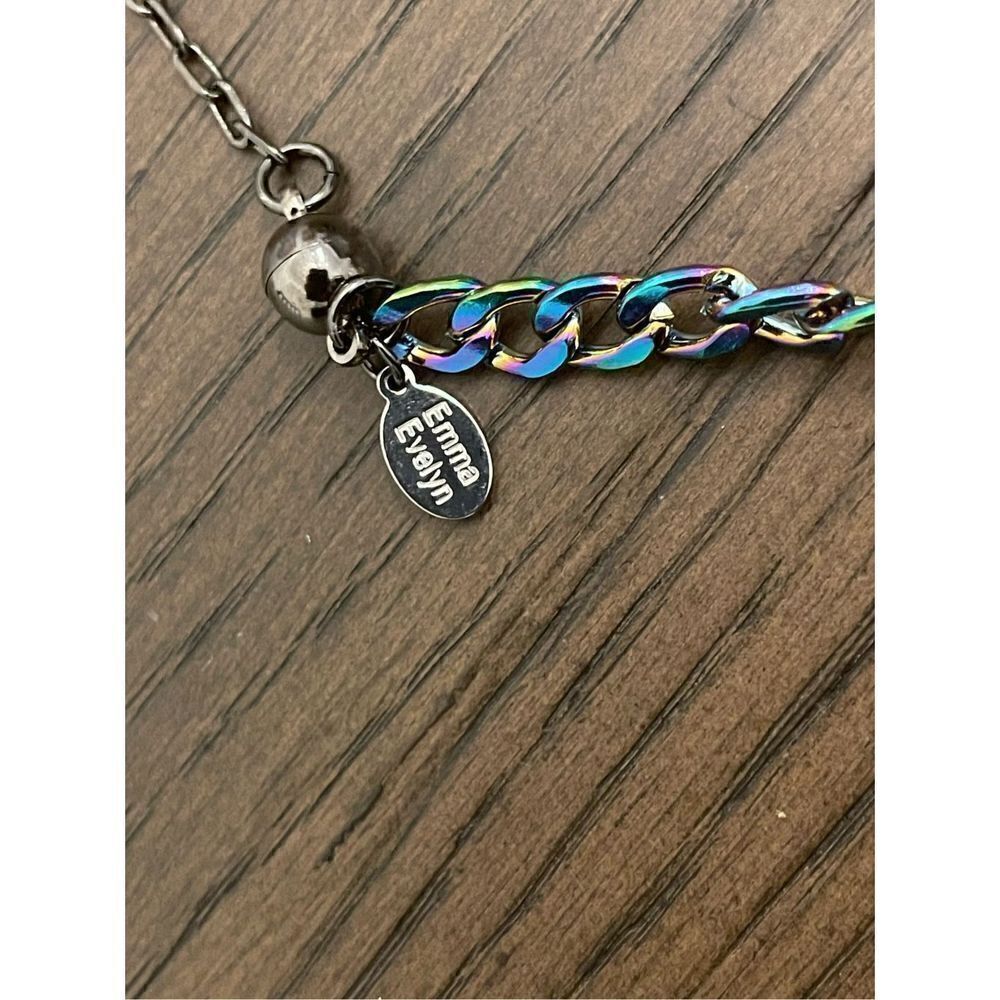 Emma Evelyn Aurora Chain with Lock Pendant - Picture 3 of 4